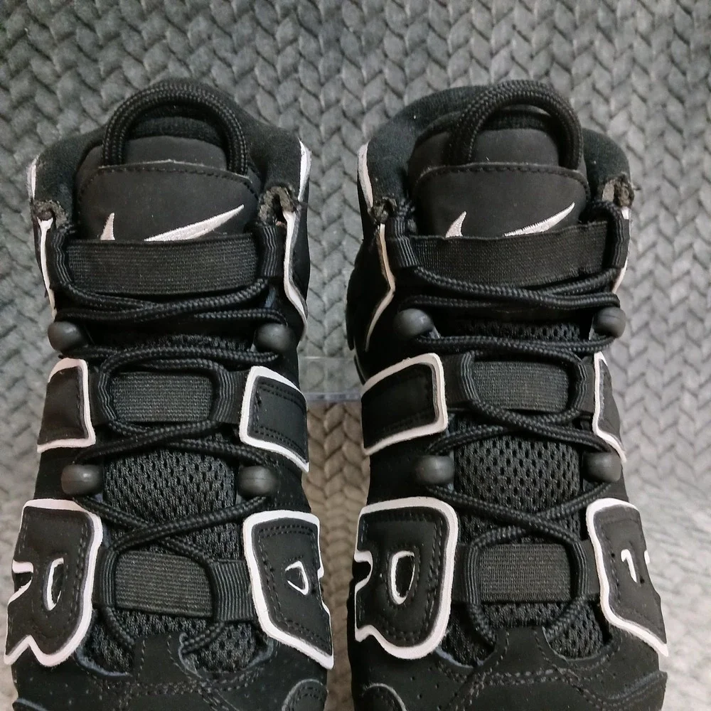 Nike Air More Uptempo GS Black White Black Youth Basketball Shoes Size 5.5Y